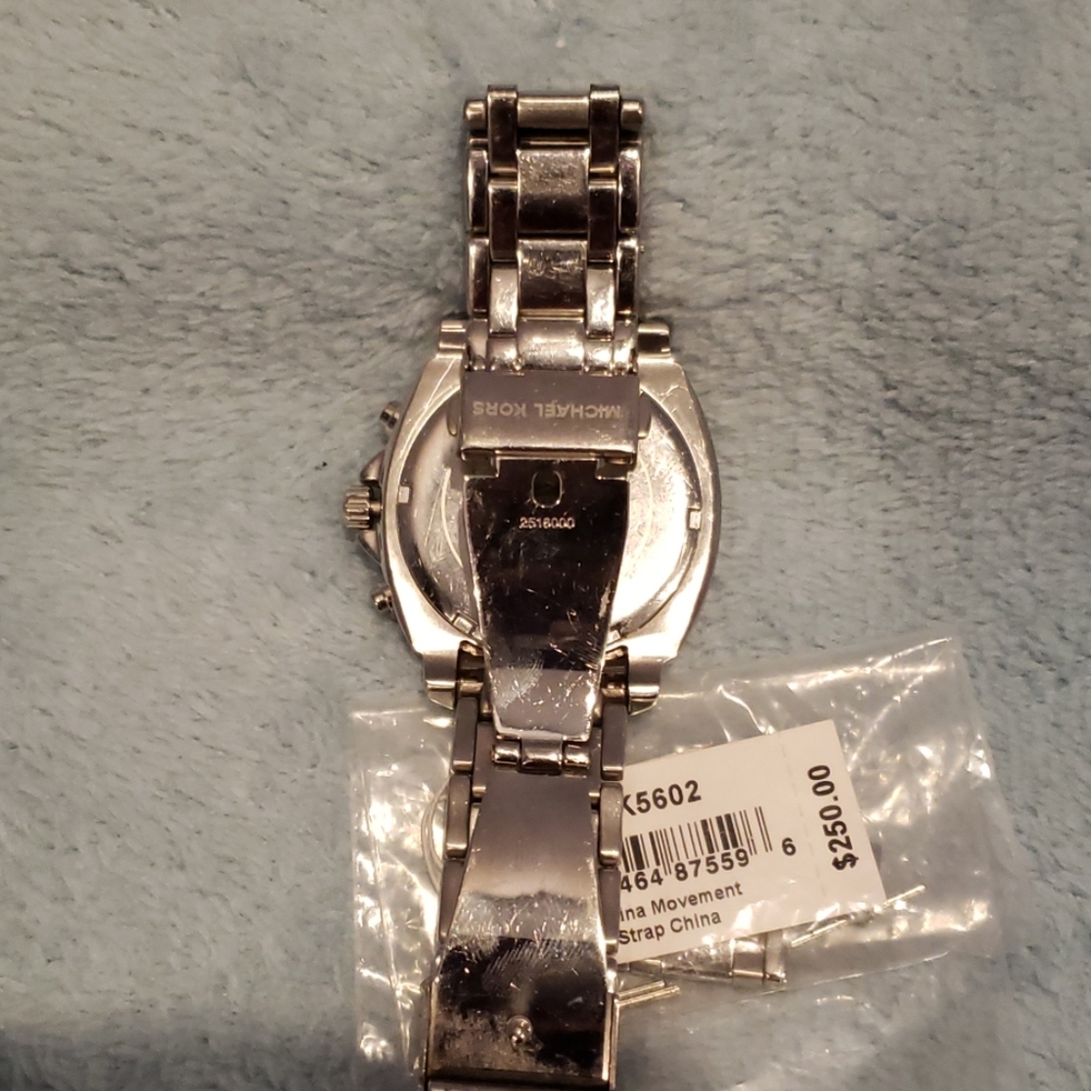 Mk Watch - image 4